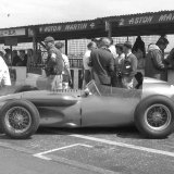 RH 44 - Aston Martin DBR4 - Roy Salvadori