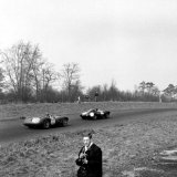 RE 731 - 77 Tony Brooks - Aston-Martin, 60 Peter Blond - Jaguar