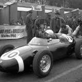 RJ 134 - Stirling Moss - Porsche 718, Alf Francis pushing