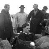 RE 637 - Graham Hill and Colin Chapman, Charles Cooper and Stirling Moss