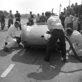 RG 896 - Aston Martin - pit stop