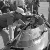 RF 352 Italian GP Monza - Colin Chapman and Graham Hill Sept 58