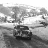 RE 154 - 100 R Castelain, P Ross - Jaguar