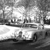 RE 164 - 140 A Warren, Mrs P Ledeboer - Jaguar