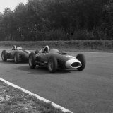 RD 467 - 34 Ferrari - Mike Hawthorn - 32 Ferrari - Luigi Musso