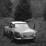 DY 47 - 84 H J OConnor-Rorke, K Deacon - Triumph T R 4