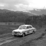 DY 58 - 66 J W McInnes, Dr S S Parker - Vauxhall Four Ninety
