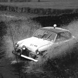 DY 92 - 42 Rosemary Smith, M Mackenzie - Sunbeam Rapier