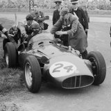 RC 145a BRM - Tony Brooks with Mike Anthony and John Ross.  Photograph by Graham Gauld