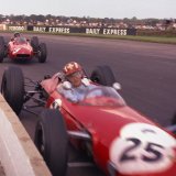 25 Lotus 24 - Jo Siffert leads 3 BRM - Lorenzo Bandini