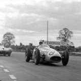 RA 898 - 8 Bira - Maserati leads 10 Ken McAlpine - Connaught