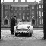 RE 344 - TR3 at Ham House Gate