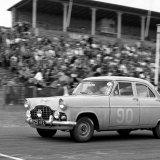 RC 800 - 90 Mrs A Hall - Ford Zephyr